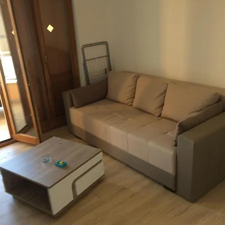 Schoene Ferienwohnung In Mit Gemeinsamem Pool, Grill Und Terrasse Und Panoramablick
